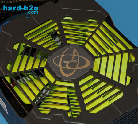 Ampliar Foto Fuente de alimentación XFX 850W Black Edition Ampliar Foto Fuente de alimentación XFX 850W Black Edition