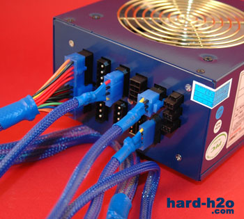 Ampliar foto Fuente LC Power Scorpio 480W