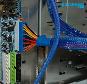 Ampliar foto Fuente LC Power Scorpio 480W